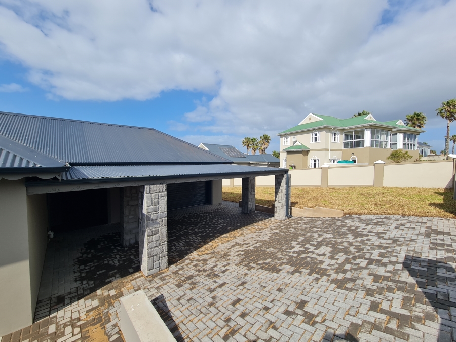 3 Bedroom Property for Sale in Marina Martinique Eastern Cape